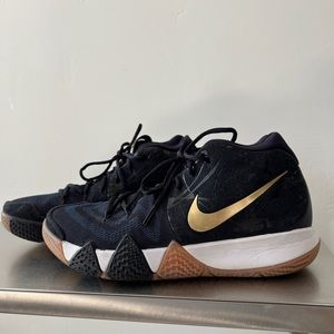 Nike Kyrie Irving Basketball Shoes